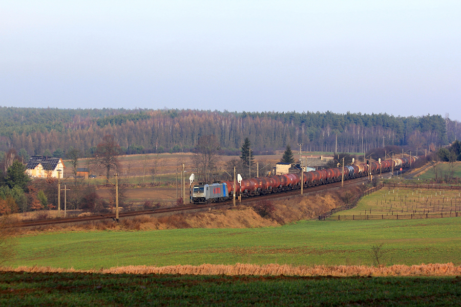 E186 147-5