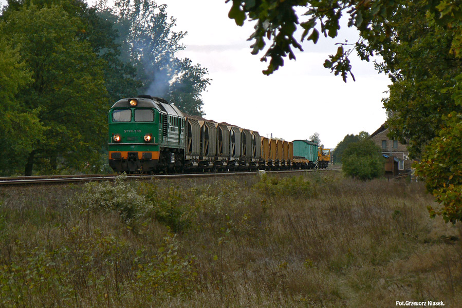 ST44-949