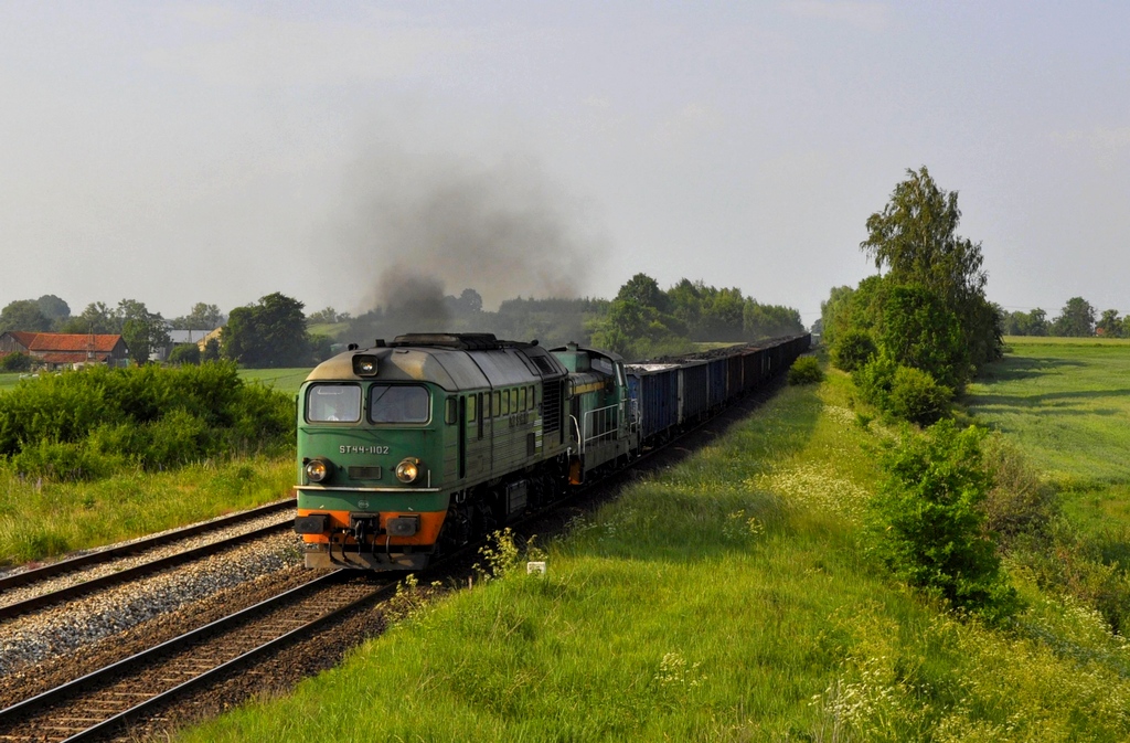 ST44-1102
