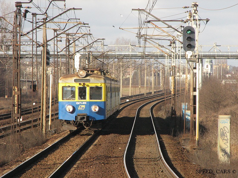 EN71-051