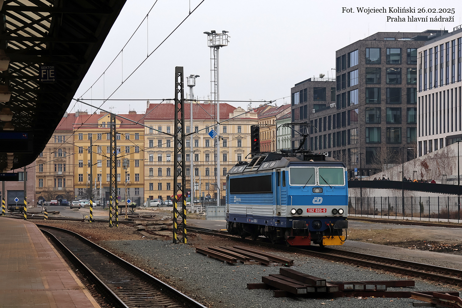 162 035-0